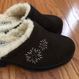 UGG brown clogs, size 8